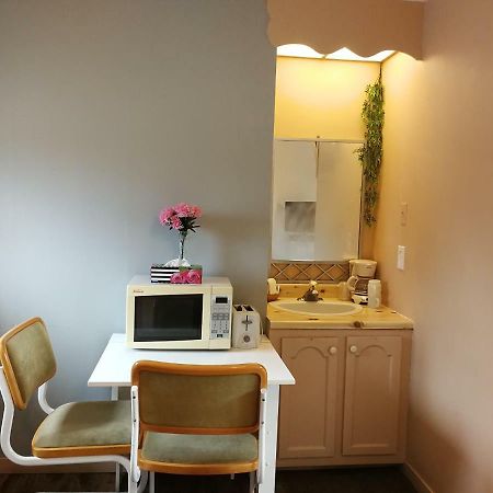 Motel Belair Rigaud Екстер'єр фото