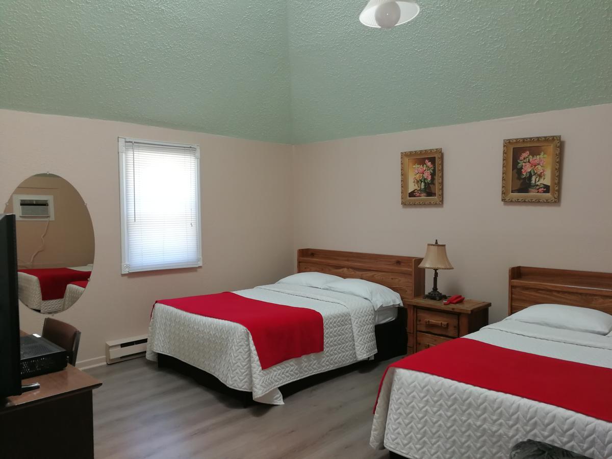 Motel Belair Rigaud Екстер'єр фото