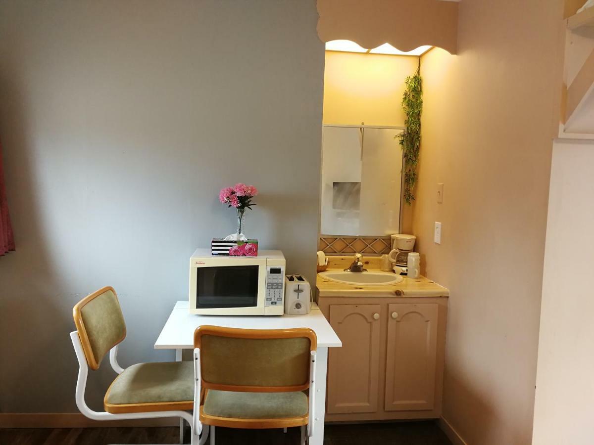 Motel Belair Rigaud Екстер'єр фото